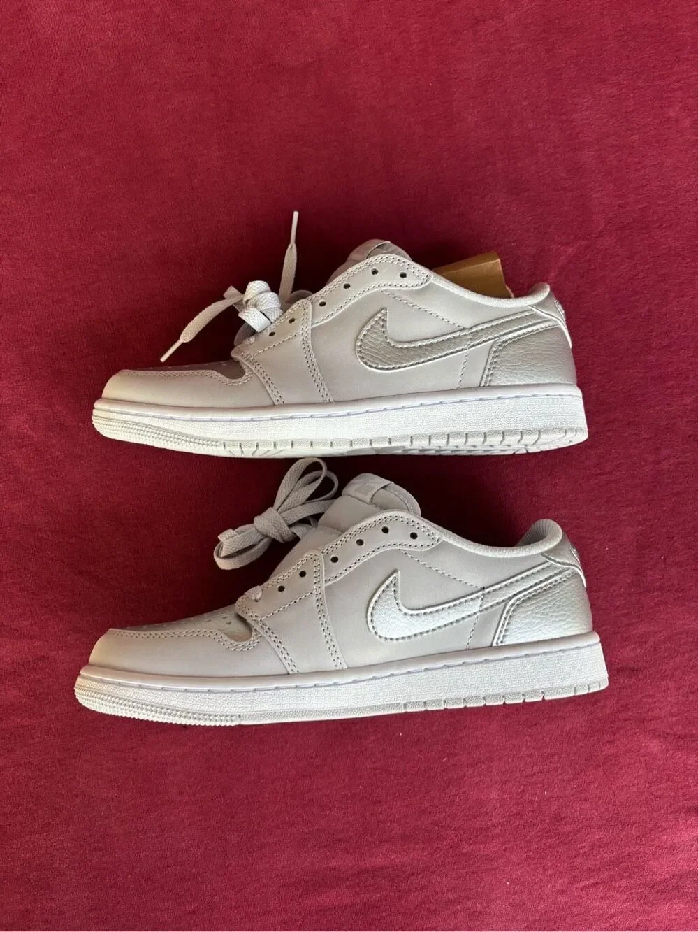 Brand New Nike Men’s White Air Jordan 1 Retro Low OG Sneaker Shoes Size 7